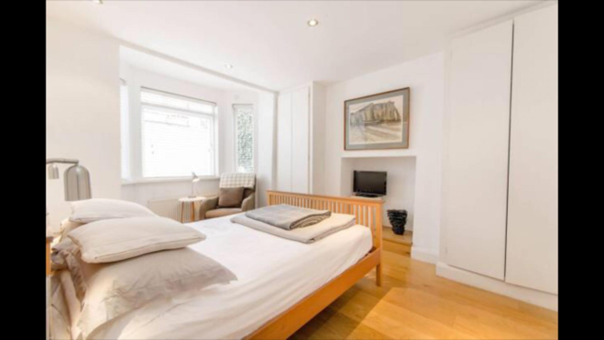 			NEW INSTRUCTION, 2 Bedroom, 1 bath, 1 reception Flat			 Hillfield Road, WEST HAMPSTEAD