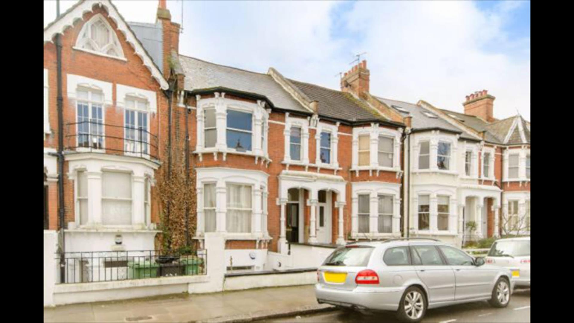 			NEW INSTRUCTION, 2 Bedroom, 1 bath, 1 reception Flat			 Hillfield Road, WEST HAMPSTEAD