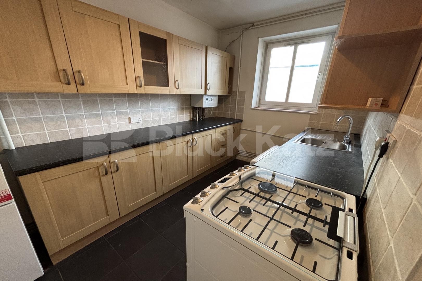 Generous apartment in Tabard Gardens over looking The Shard  Newcomen Street, London Bridge