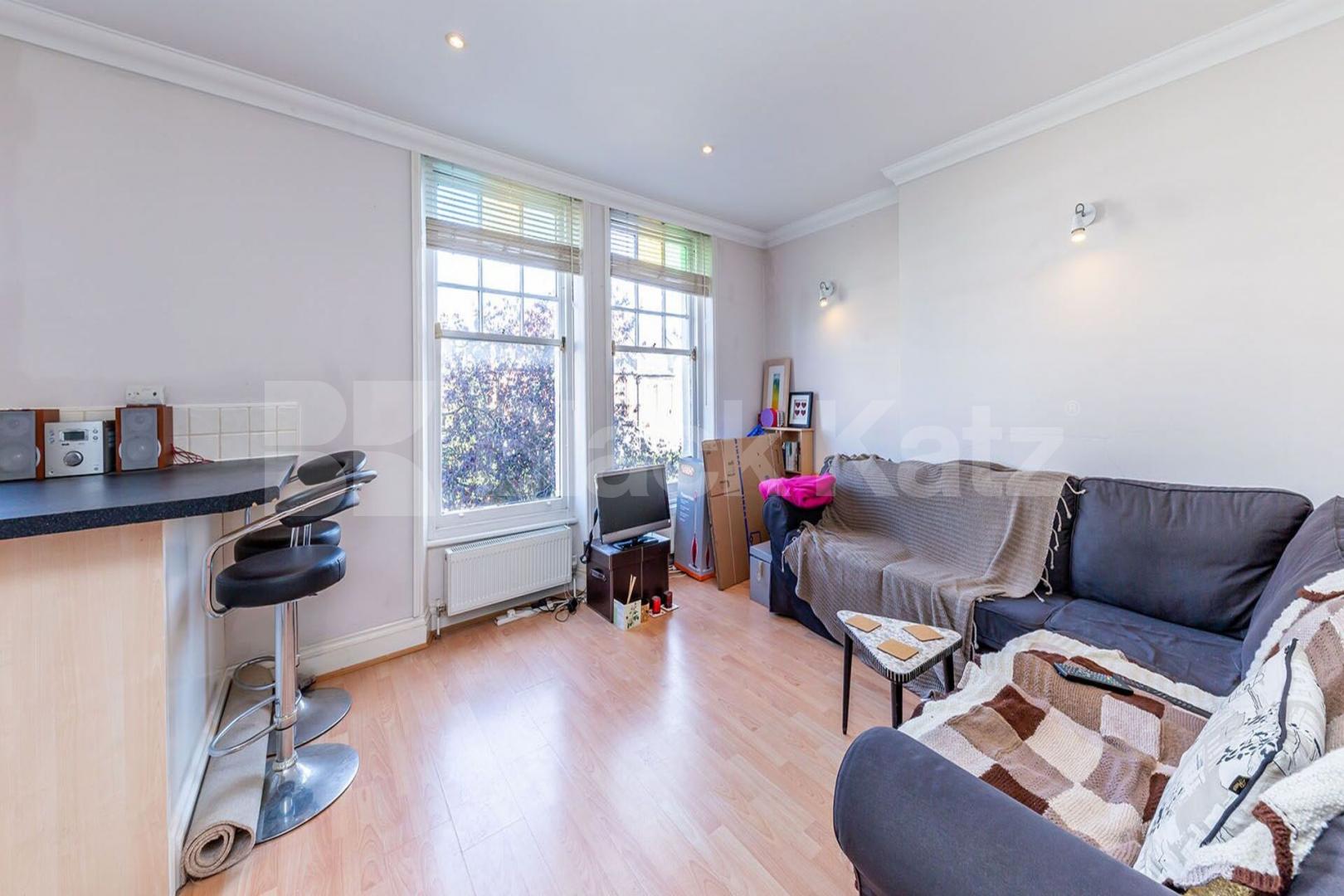  Beautiful & spacious 1 double bedroom property on the very popular Weston Park Weston Park , Crouch End