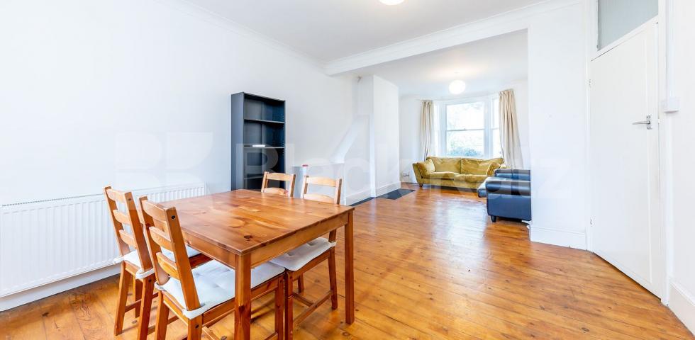 			NEW INSTRUCTION!, 3 Bedroom, 1 bath, 1 reception House			 Hawthorn Road , Upper Edmonton 