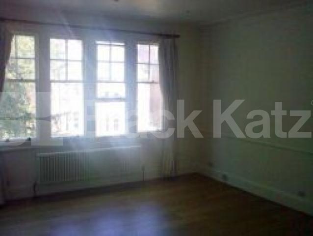 			LET!, 2 Bedroom, 1 bath, 1 reception Flat			 Coolhurst Road, CROUCH END N8