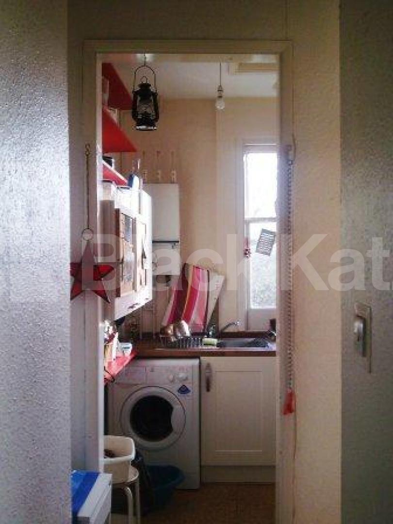 			2 Bedroom, 1 bath, 1 reception Flat			 Archway Road, HIGHGATE