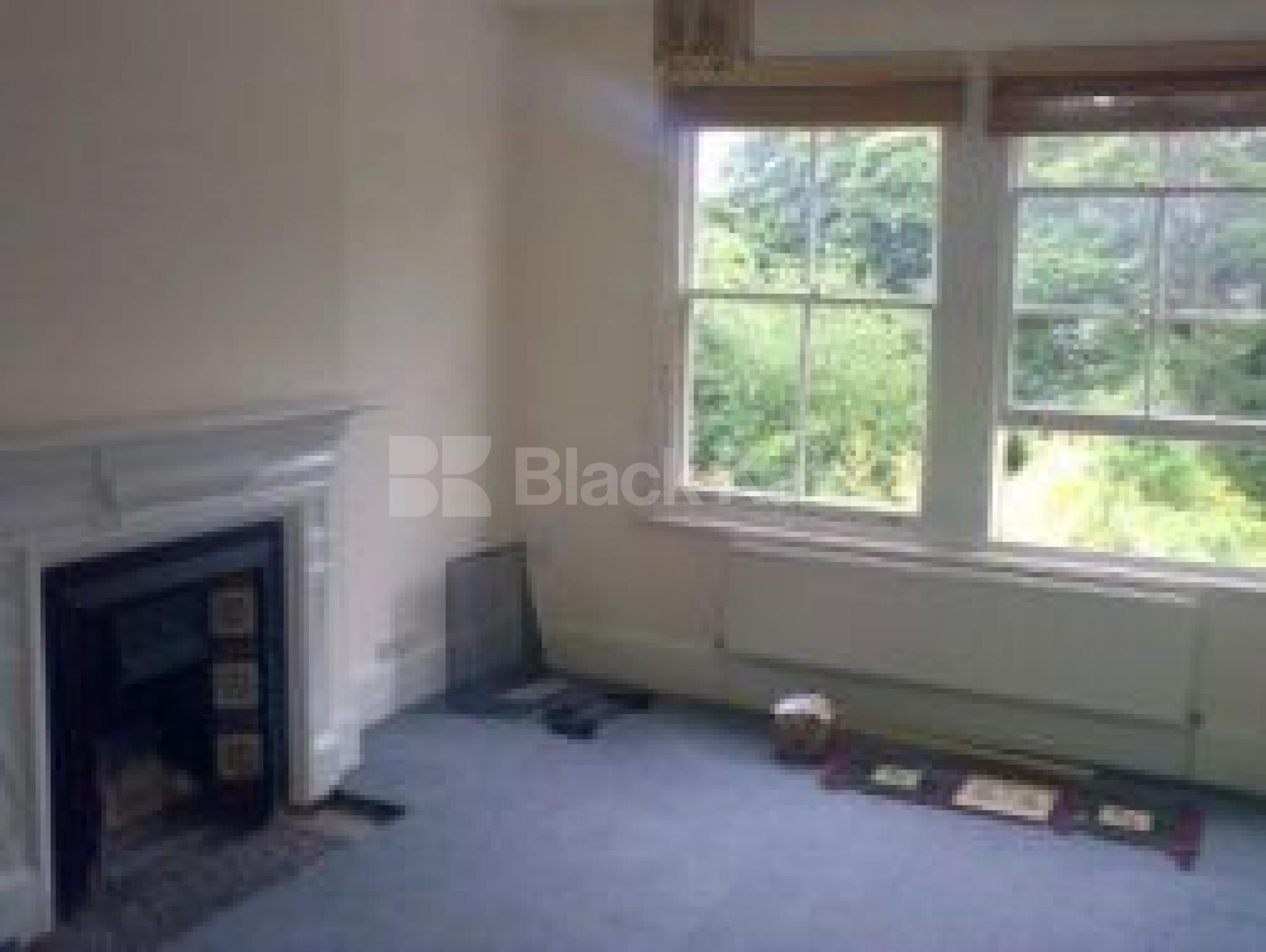 			NEWLY INSTRUCTED, AVAILABLE NOW!, 2 Bedroom, 1 bath, 1 reception Flat			 Talbot Road, HIGHGATE N6 N6