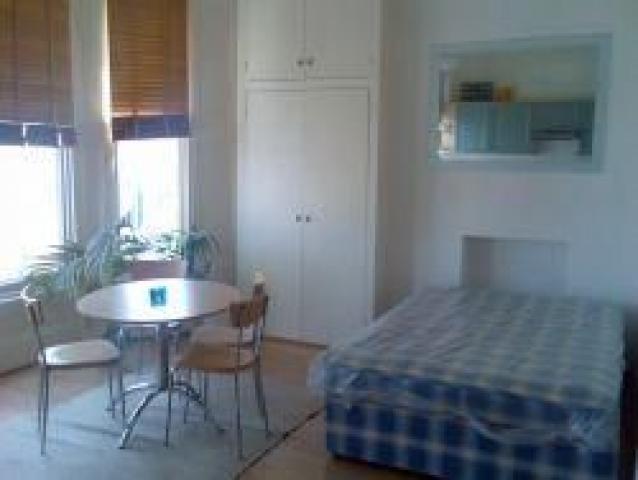 			New instruction, Studio Apartment, 1 bath, 1 reception Flat			 Ladbroke grove, LADBROKE GROVE W10