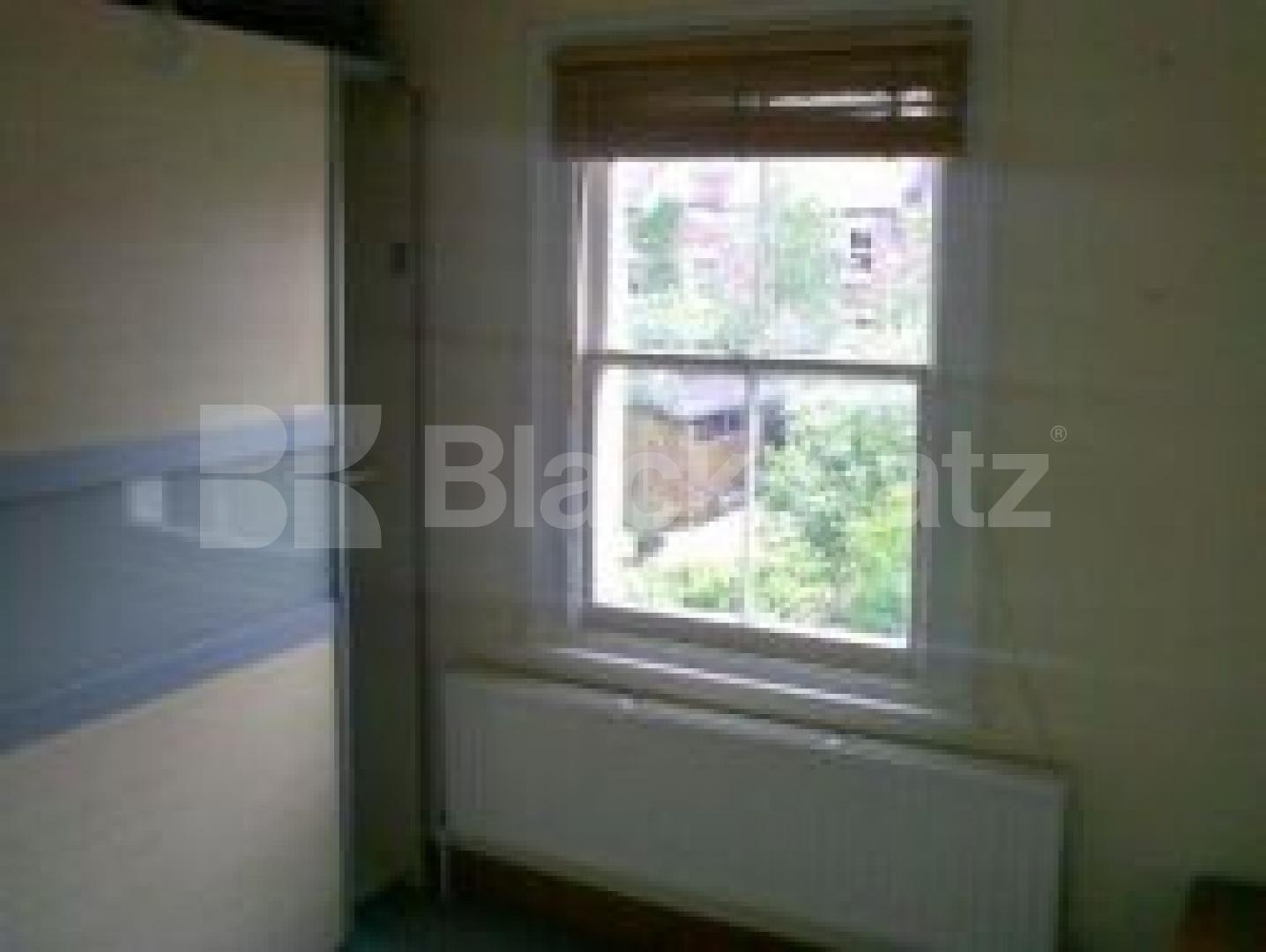 			LET!, 2 Bedroom, 1 bath, 1 reception Flat			 Middle Lane, CROUCH END N8