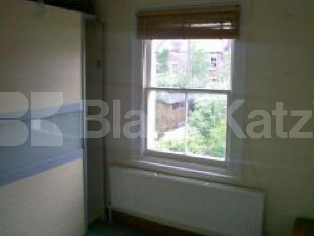 			LET!, 2 Bedroom, 1 bath, 1 reception Flat			 Middle Lane, CROUCH END N8