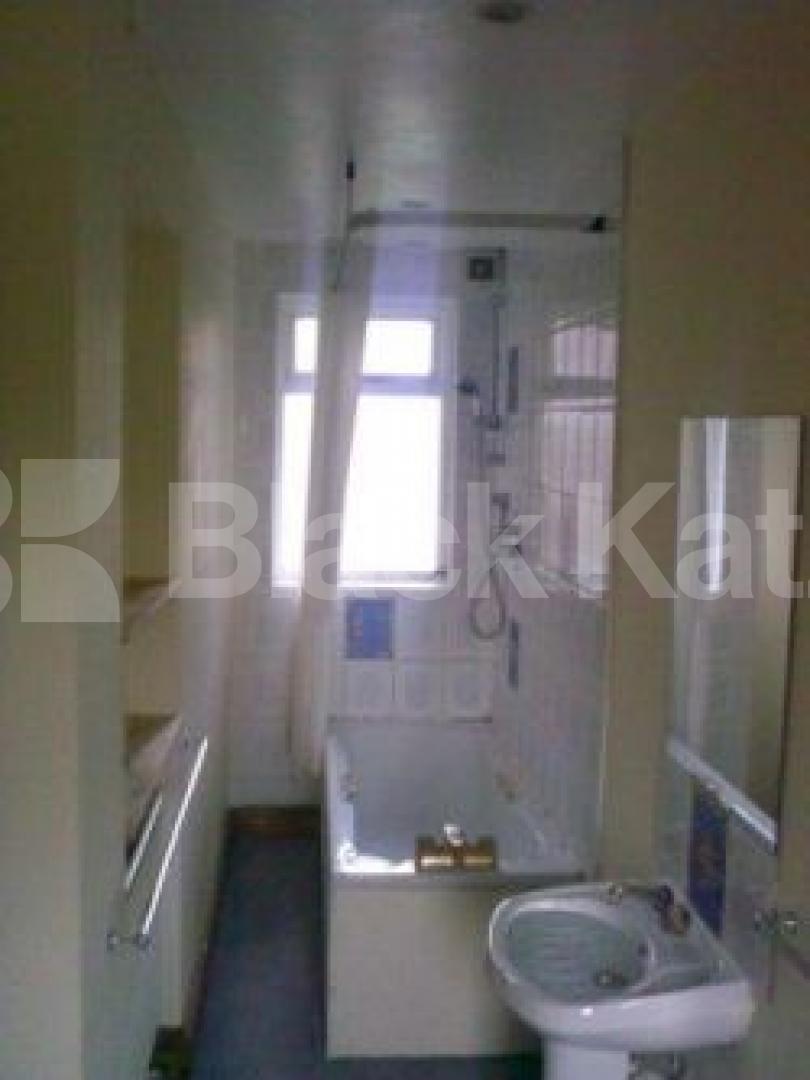 			LET!, 2 Bedroom, 1 bath, 1 reception Flat			 Middle Lane, CROUCH END N8