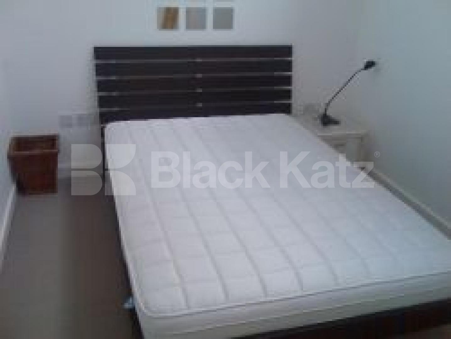 			2 Bedroom, 1 bath, 1 reception Flat			 Carysfort Road, STOKE NEWINGTON N16