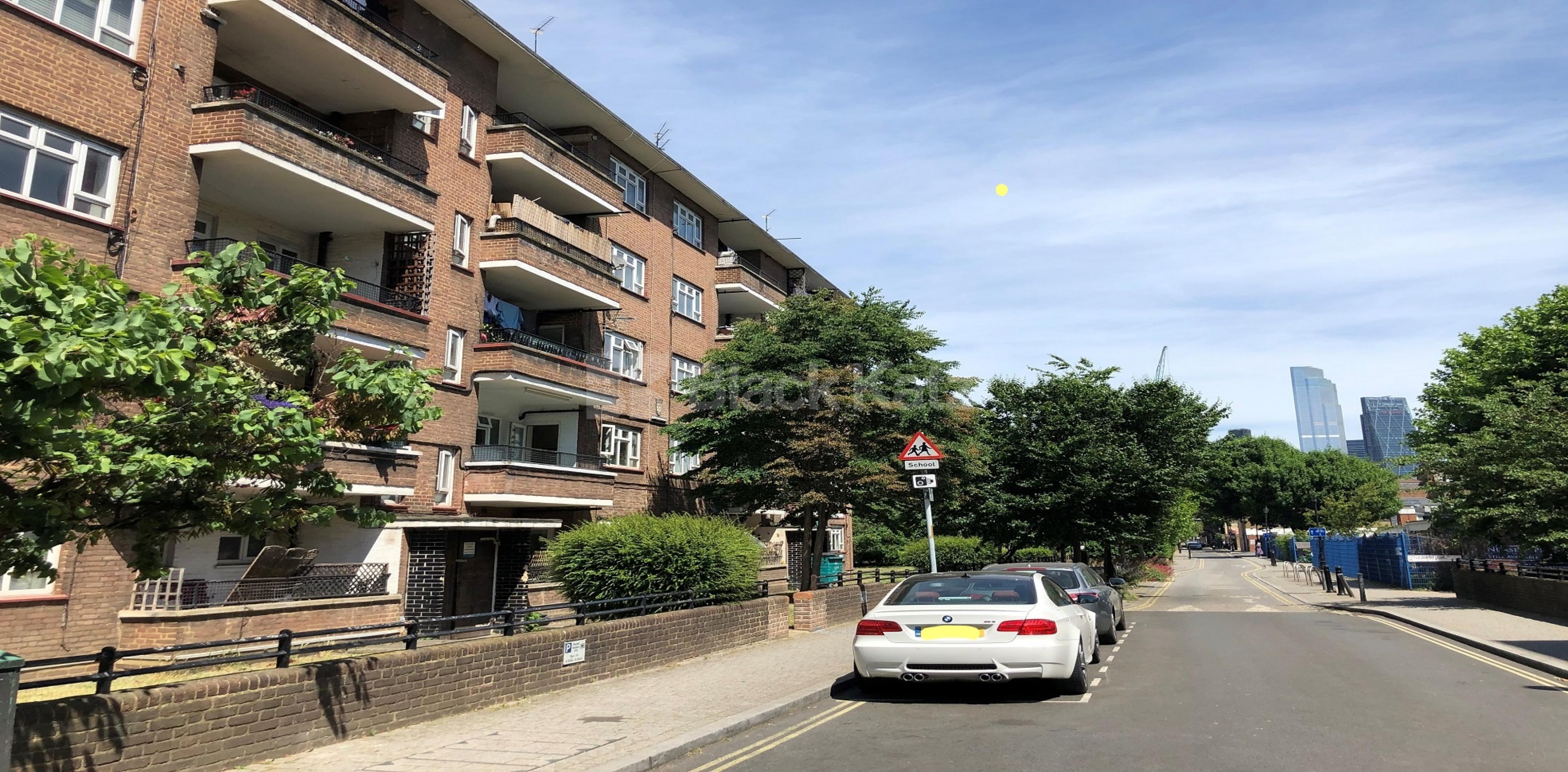 			LET , 3 Bedroom, 1 bath, 1 reception Apartment			 Redcross Way, London Bridge/Borough  SE1