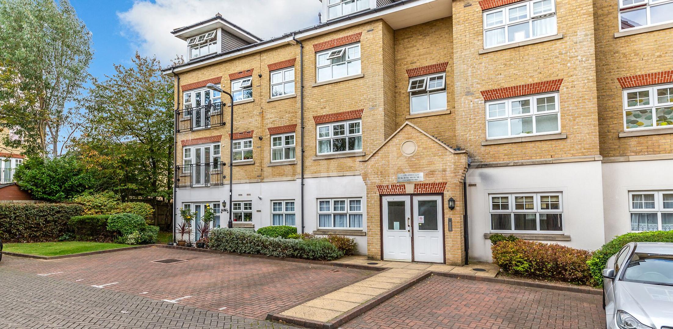 Stunning modern two bed within a secure private development close to Broadway Osier Crescent, Muswell Hill