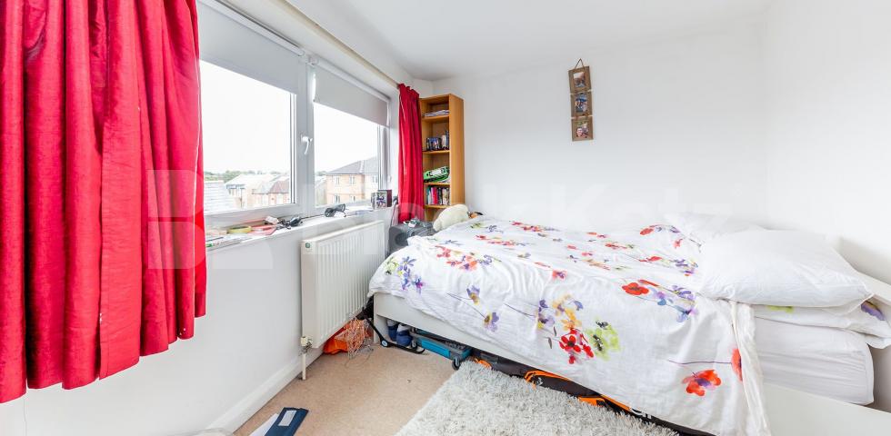 			2 Bedroom, 1 bath, 1 reception Flat			 High Road, East Finchley