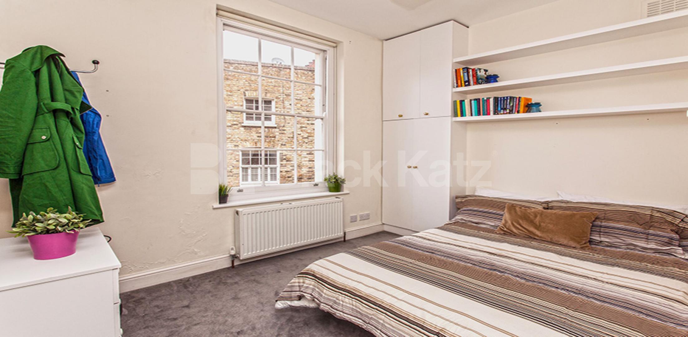 Stunning two bed set within a period house in zone 1 location  Granville Square, Clerkenwell / Farringdon