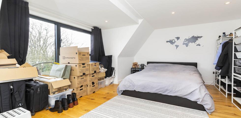 			1 Bedroom, 1 bath, 1 reception Apartment			 Dignam Close , Cricklewood