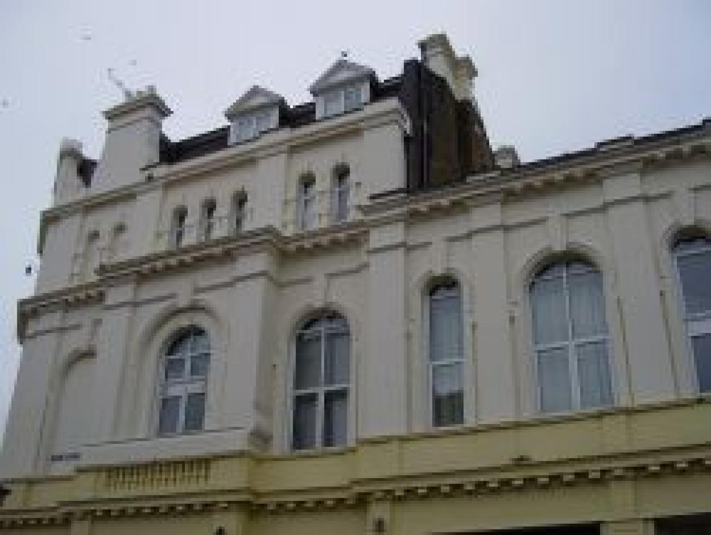 			Studio Apartment, 1 bath, 1 reception Flat			 Kilburn High Road, KILBURN NW2