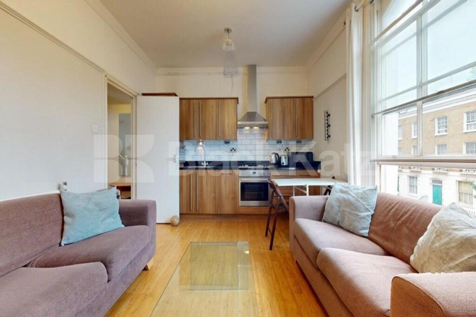 Stylish Split-Level 2-Bed Apartment with Two Baths on Kings Cross Road WC1X Kings Cross Road , Bloomsbury / Kings Cross