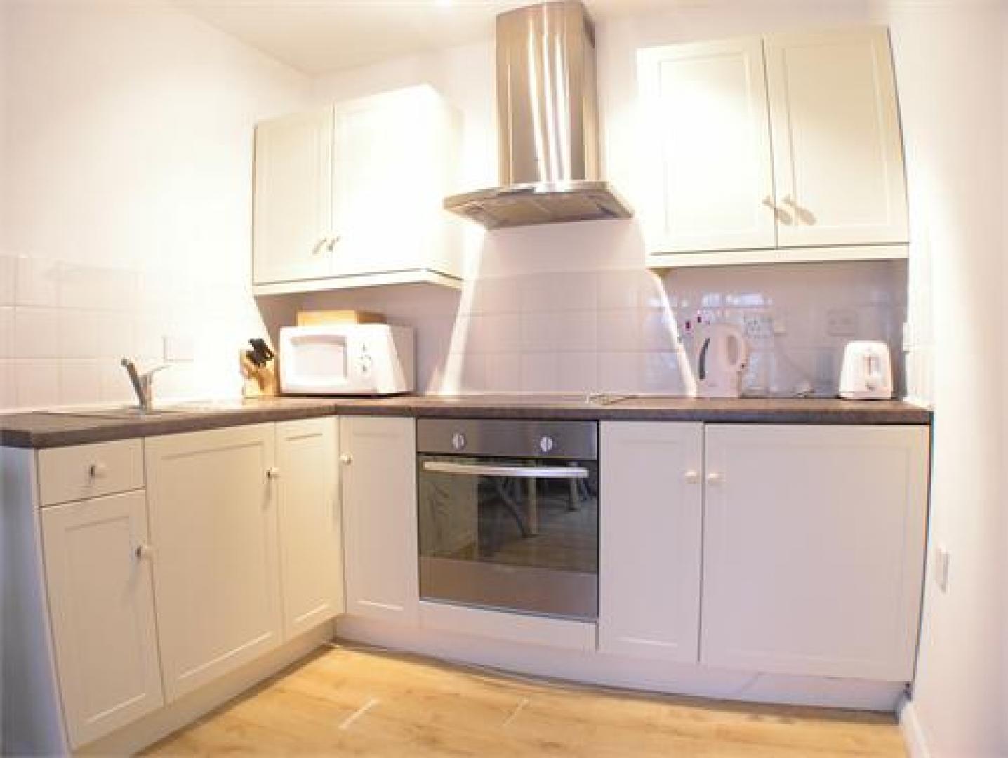 			New instruction, 1 Bedroom, 1 bath, 1 reception Flat			 Westbourne Park Road, LADBROKE GROVE