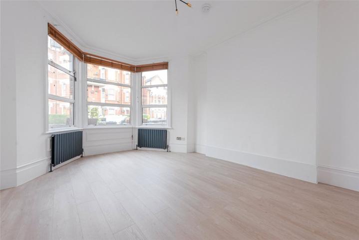 Stunning Apartment Chichele Road, Willesden Green