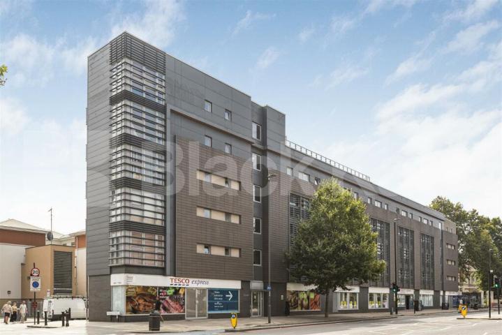 Stunning 1 bedroom property in one of bows iconic new builds minutes to station Bow Road, Bow