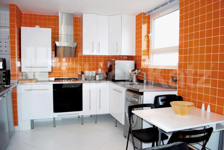 			NEW INSTRUCTION, 1 Bedroom, 1 bath, 1 reception Flat			 Bredgar House, Lewisham Park, SE13, Lewisham / Ladywell 