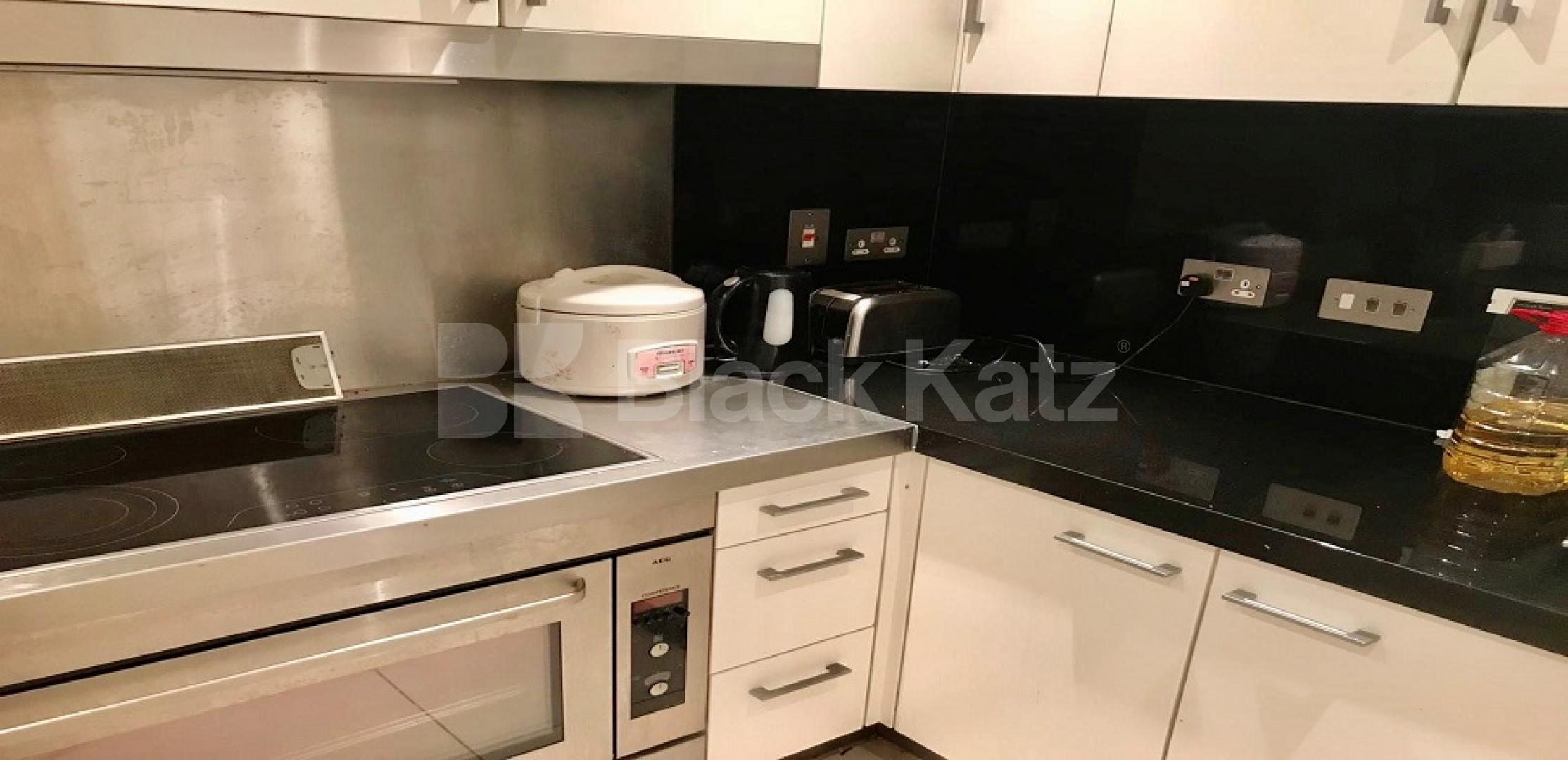 			LET , 2 Bedroom, 1 bath, 1 reception Apartment			 New Providence Wharf, Blackwell