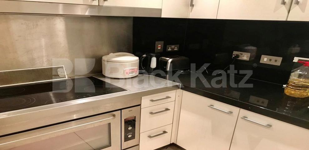 			LET , 2 Bedroom, 1 bath, 1 reception Apartment			 New Providence Wharf, Blackwell