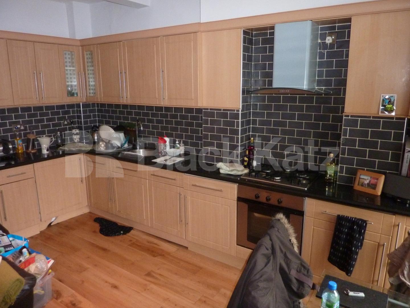 			3 Bedroom, 1 bath, 1 reception Flat			 Salterton Road, Holloway