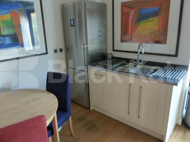 			New Instruction , 2 Bedroom, 1 bath, 1 reception Flat			 Ecclesbourne Road, Essex road