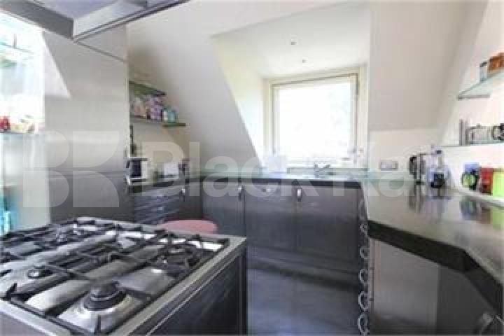 			Stunning loft style Penthouse, 2 Bedroom, 1 bath, 1 reception Penthouse			 Lindfield gardens, HAMPSTEAD