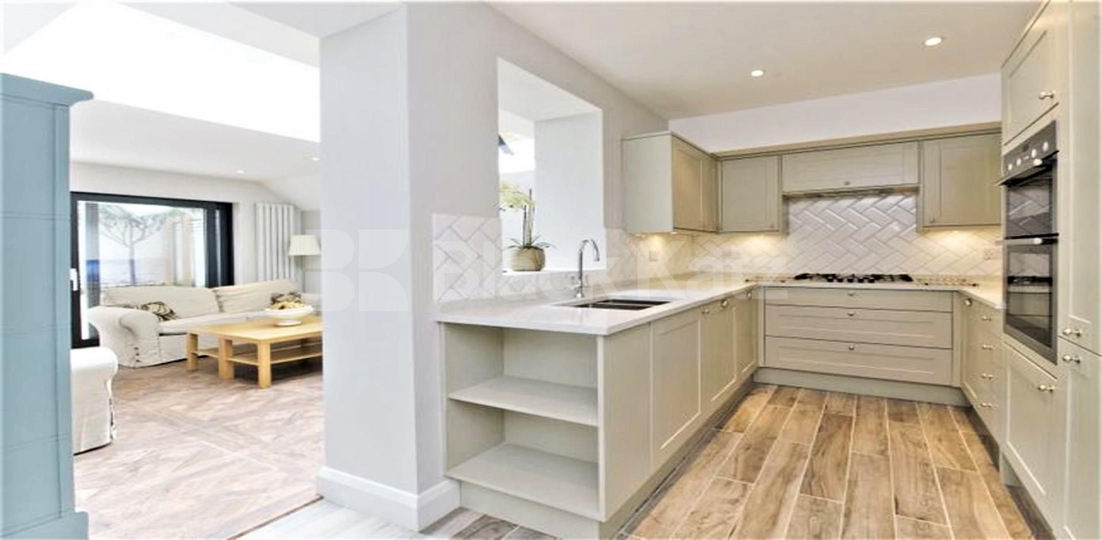 			3 Bedroom, 1 bath, 1 reception Apartment			 Chesson Road, WEST KENSINGTON / FULHAM 