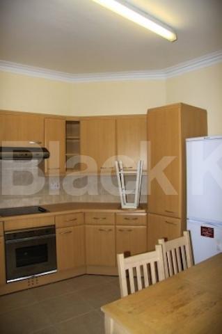 			NEW INSTRUCTION - ZONE 1 !, 4 Bedroom, 1 bath, 1 reception Flat			 Brewer Street, PICCADILLY CIRCUS -SOHO