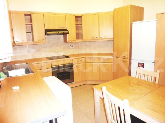 			4 Bedroom, 1 bath, 1 reception Flat			 Brewer Street, PICCADILLY CIRCUS -SOHO