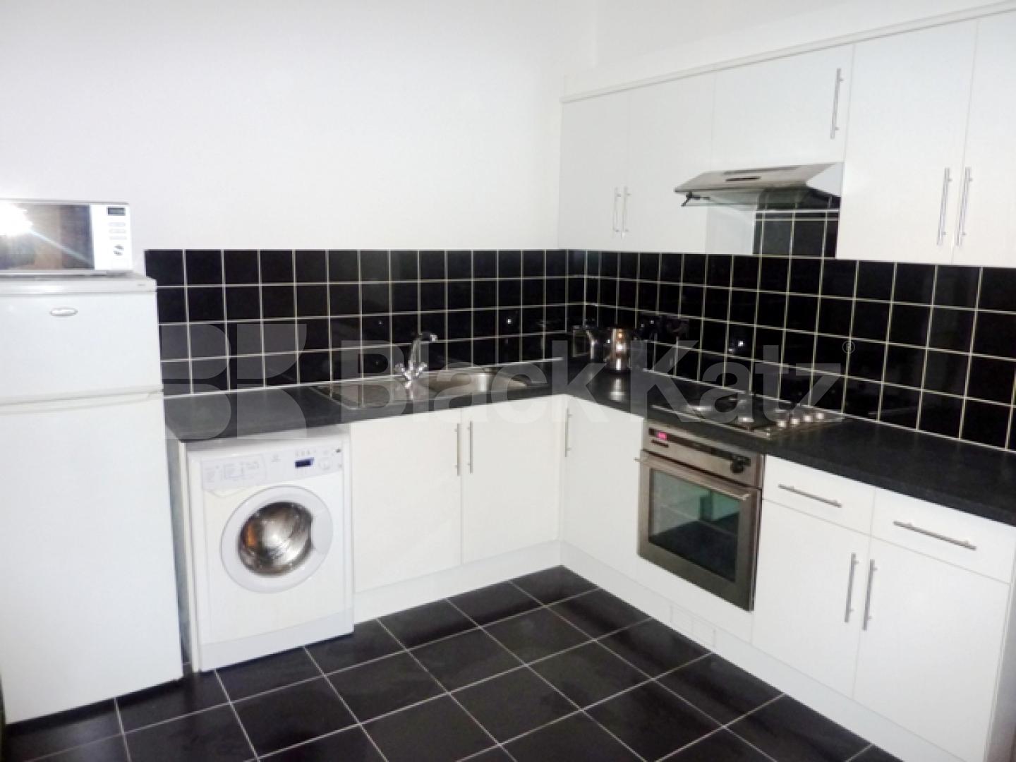 			NEW INSTRUCTION / GREAT LOCATION / BRAND NEWLY REFURBISHED , 2 Bedroom, 1 bath, 1 reception Flat			 Portobello Road, Ladbroke Grove