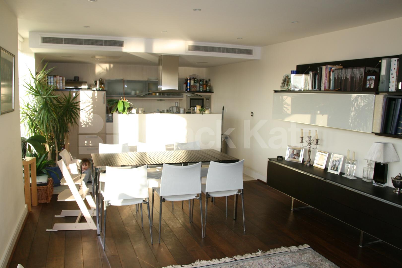 			NEW INSTRUCTION, 2 Bedroom, 1 bath, 1 reception Apartment			 Axis Court. East Lane., London Bridge