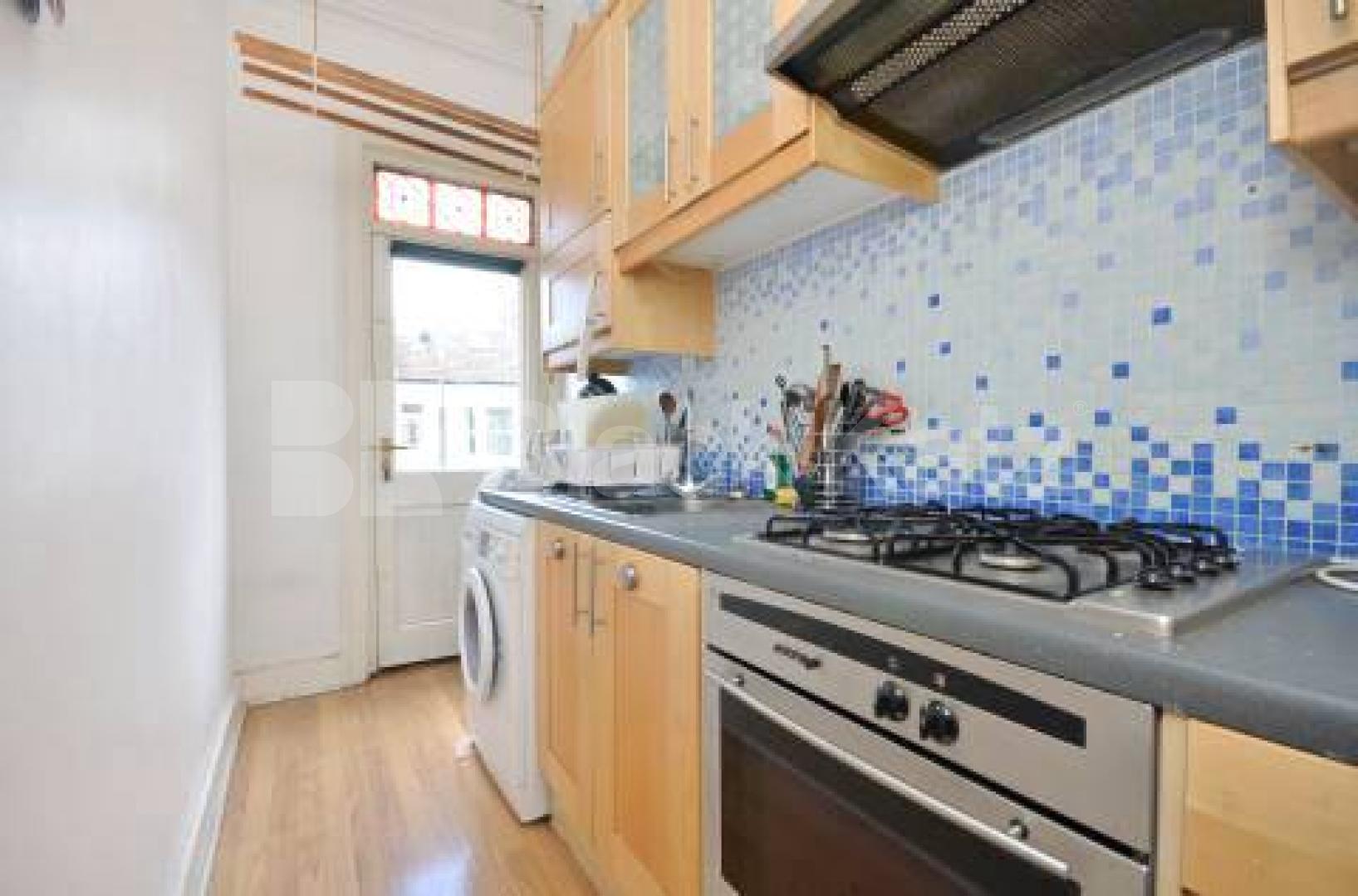 			NEW INSTRUCTION, 2 Bedroom, 1 bath, 1 reception Flat			 Winchendon Road , Parsons Green/Fulham