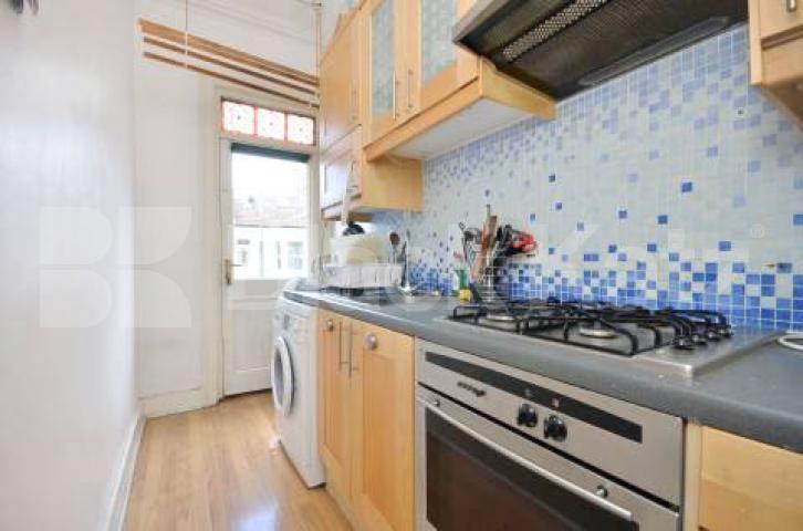 			NEW INSTRUCTION, 2 Bedroom, 1 bath, 1 reception Flat			 Winchendon Road , Parsons Green/Fulham