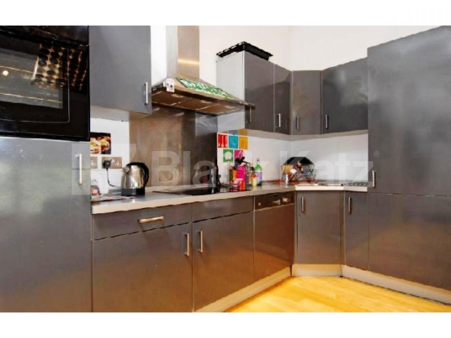 			NEW INSTRUCTION!, 1 Bedroom, 1 bath, 1 reception Flat			 Kingsdown Road, ARCHWAY / HOLLOWAY