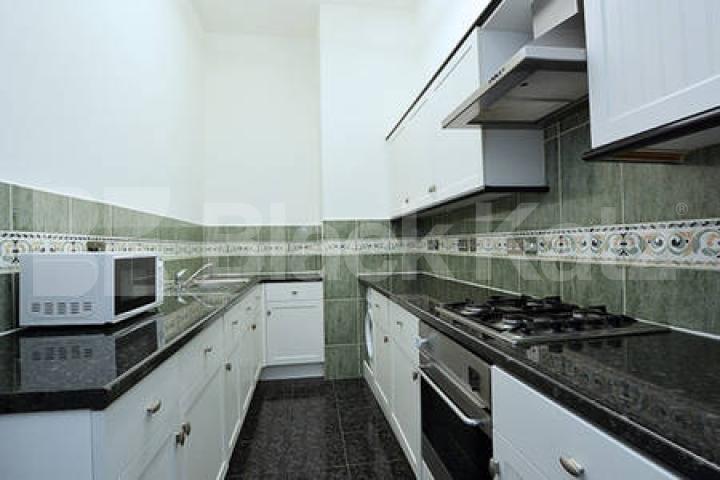 			MINUTES TO REGENTS PARK!, 2 Bedroom, 1 bath, 1 reception Flat			 Devonshire Place, REGENTS PARK