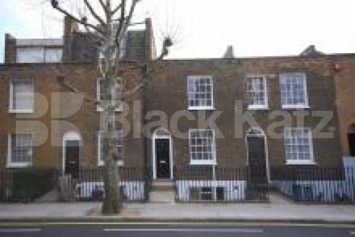 			4 Bedroom, 1 bath, 1 reception Flat			 Leighton Road, KENTISH TOWN