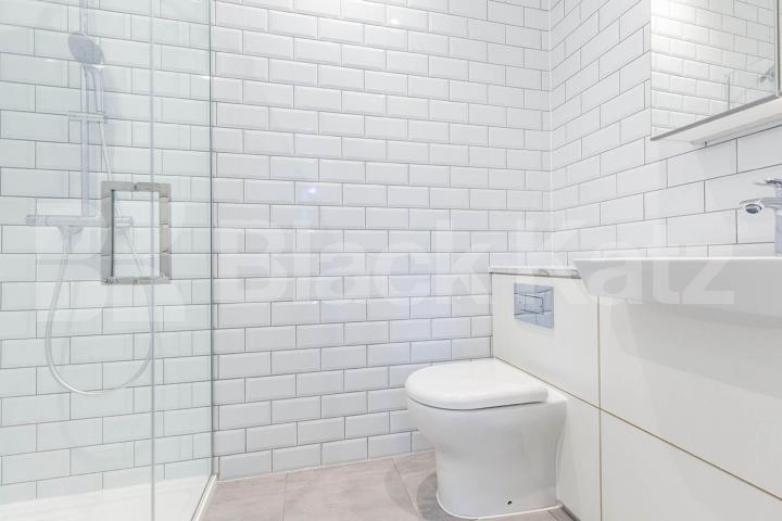  Newly refurbished to a high standard 3 double bedroom flat with communal garden Hilldrop Road, Tufnell Park 