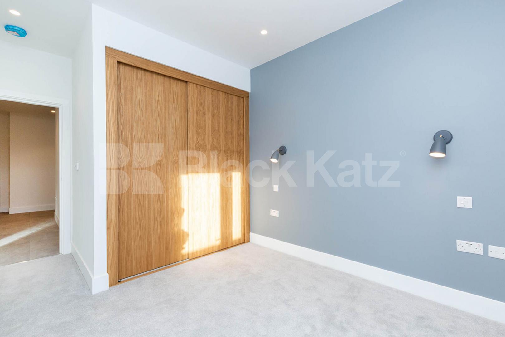  Newly refurbished to a high standard 3 double bedroom flat with communal garden Hilldrop Road, Tufnell Park 