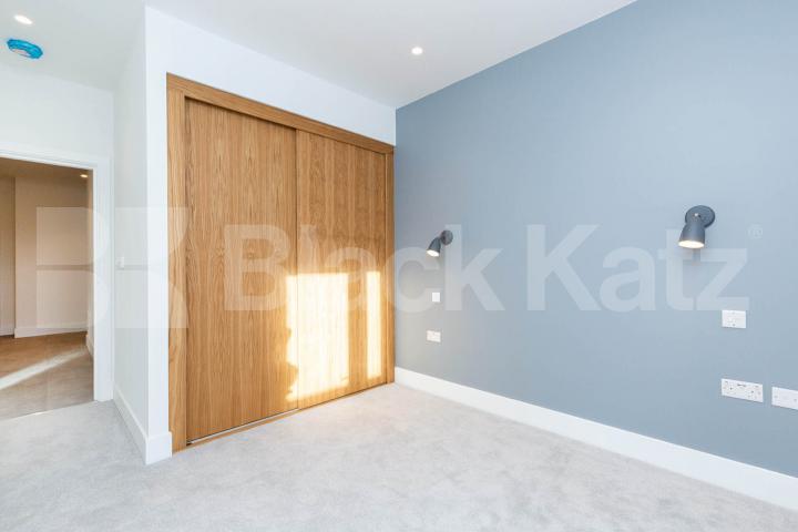  Newly refurbished to a high standard 3 double bedroom flat with communal garden Hilldrop Road, Tufnell Park 