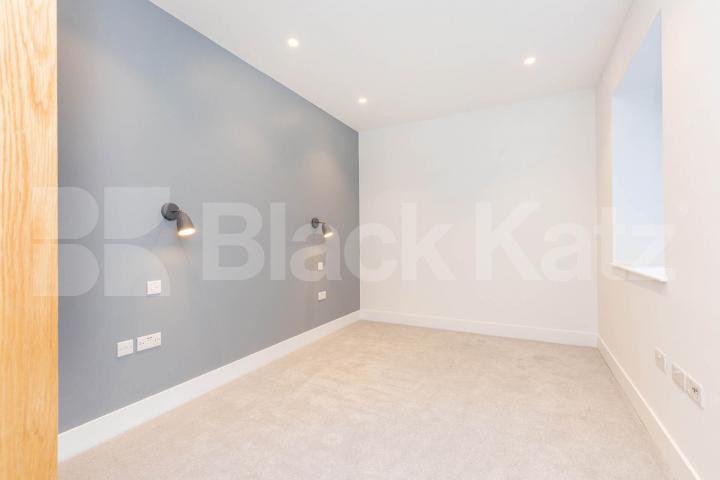  Newly refurbished to a high standard 3 double bedroom flat with communal garden Hilldrop Road, Tufnell Park 