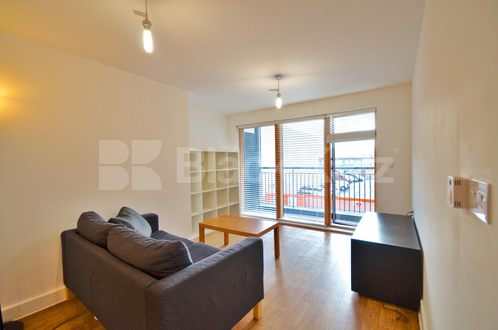 			2 BED 2 BATH IN A NEW BUILD DEVELOPMENT, 2 Bedroom, 1 bath, 1 reception Apartment			 Mildmay Avenue , NEWINGTON GREEN