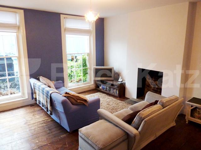 			NEW INSTRUCTION!, 2 Bedroom, 1 bath, 1 reception Flat			 Randolph Street, CAMDEN