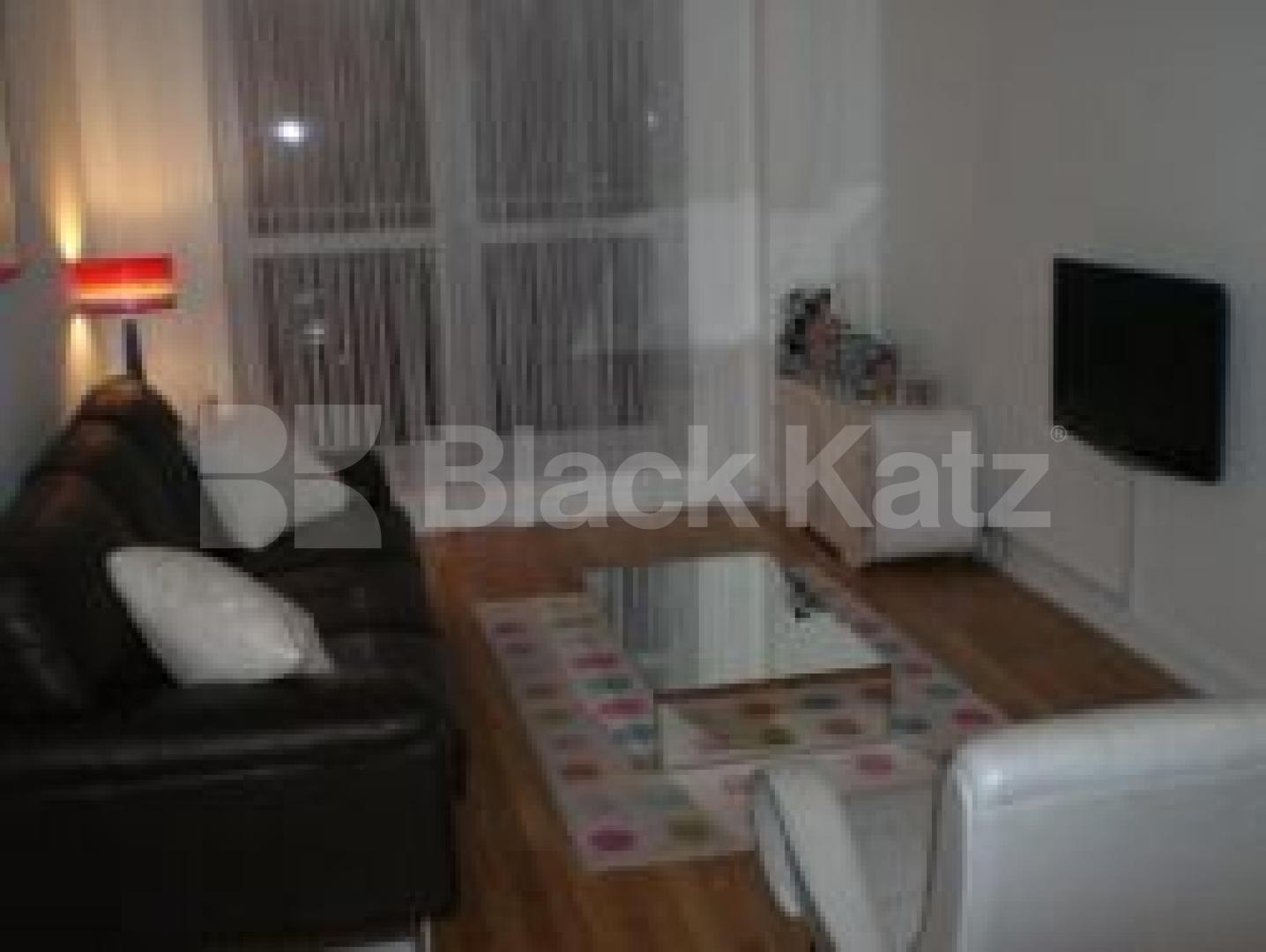 			2 Bedroom, 1 bath, 1 reception Flat			 Balmes road, Angel / Highbury