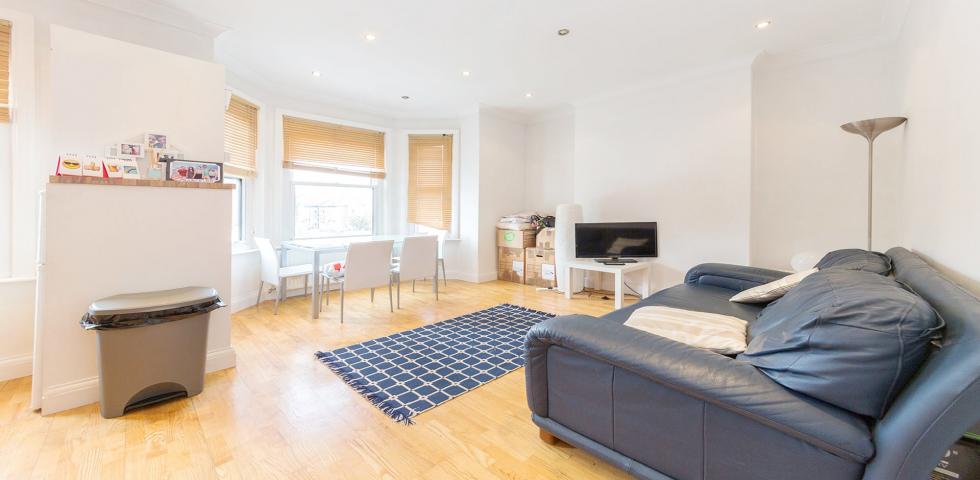 			3 Bedroom, 1 bath, 1 reception Flat			 Dartmouth Road, Brondesbury