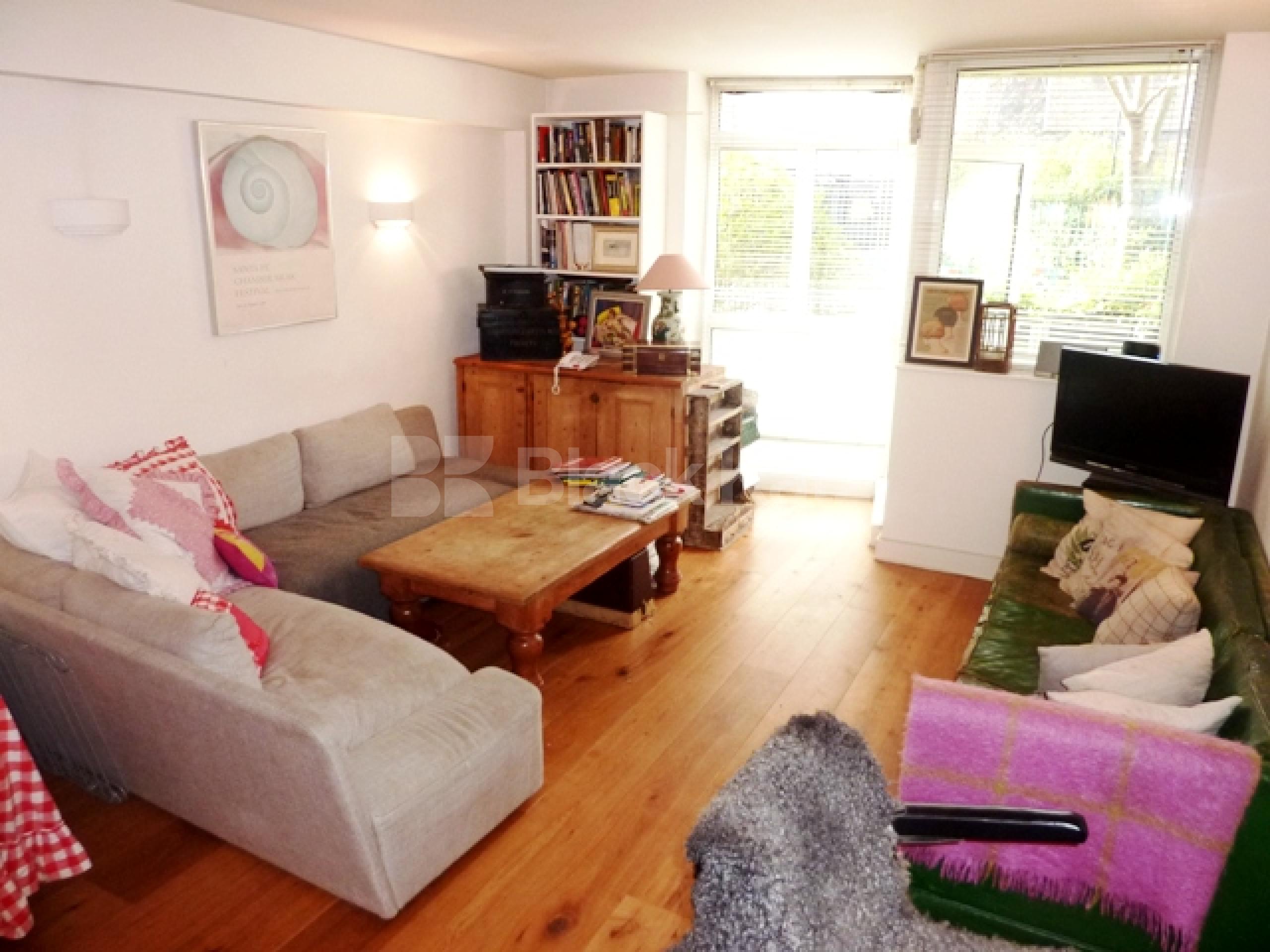 			NEW INSTRUCTION! GREAT LOCATION!!!, 2 Bedroom, 1 bath, 1 reception Flat			 Cromer Street , KINGS CROSS / RUSSELL SQ  WC1H