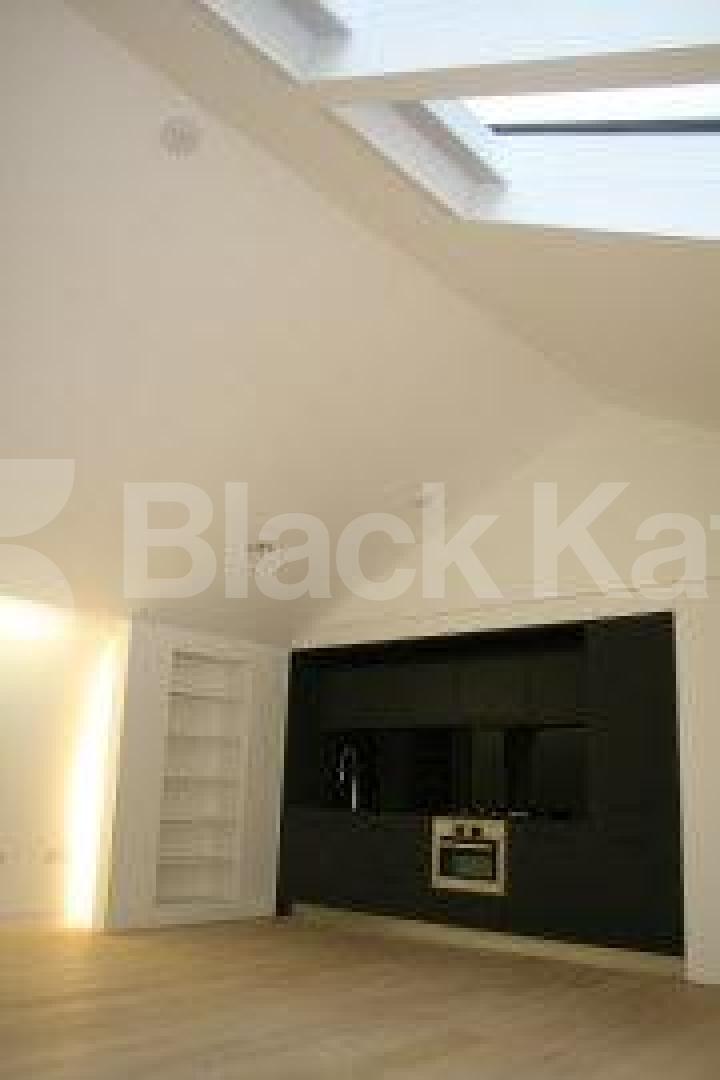 			CONVERTED CHURCH!, 2 Bedroom, 1 bath, 1 reception Flat			 Abbey Road, ST JOHNS WOOD