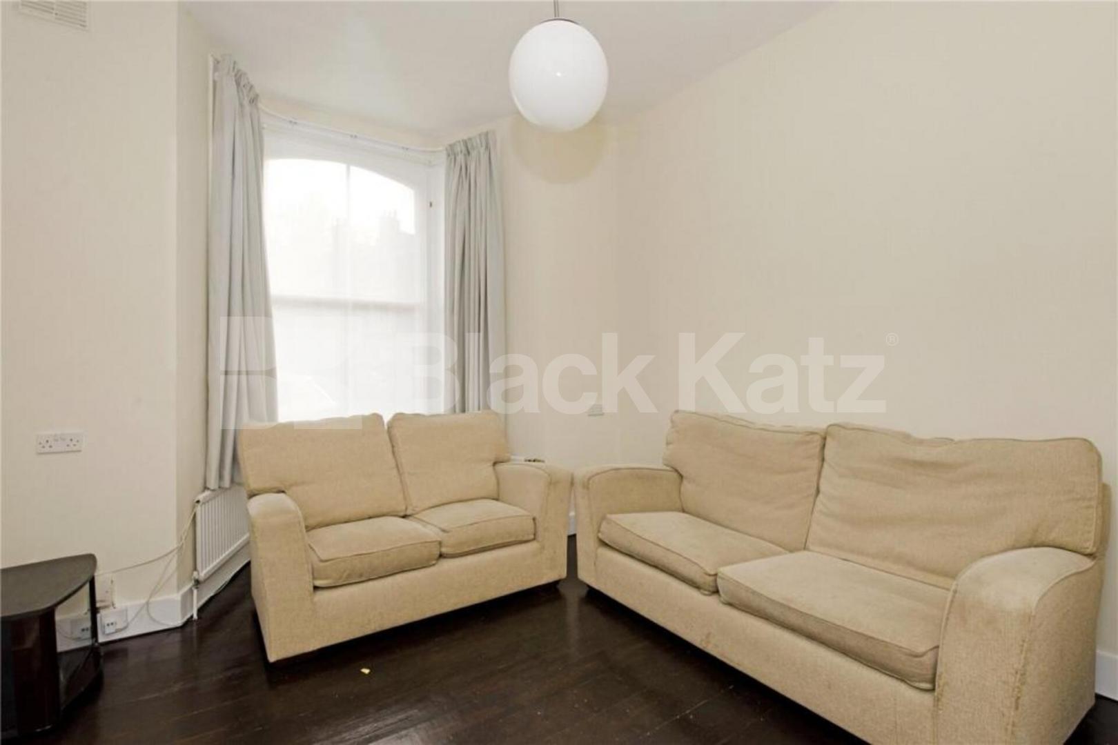 Positioned on Lowman Road the property enjoys excellent transport connection Lowman Road , Holloway